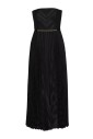 robe-noire-plissee-avec-epaules-decouvertes