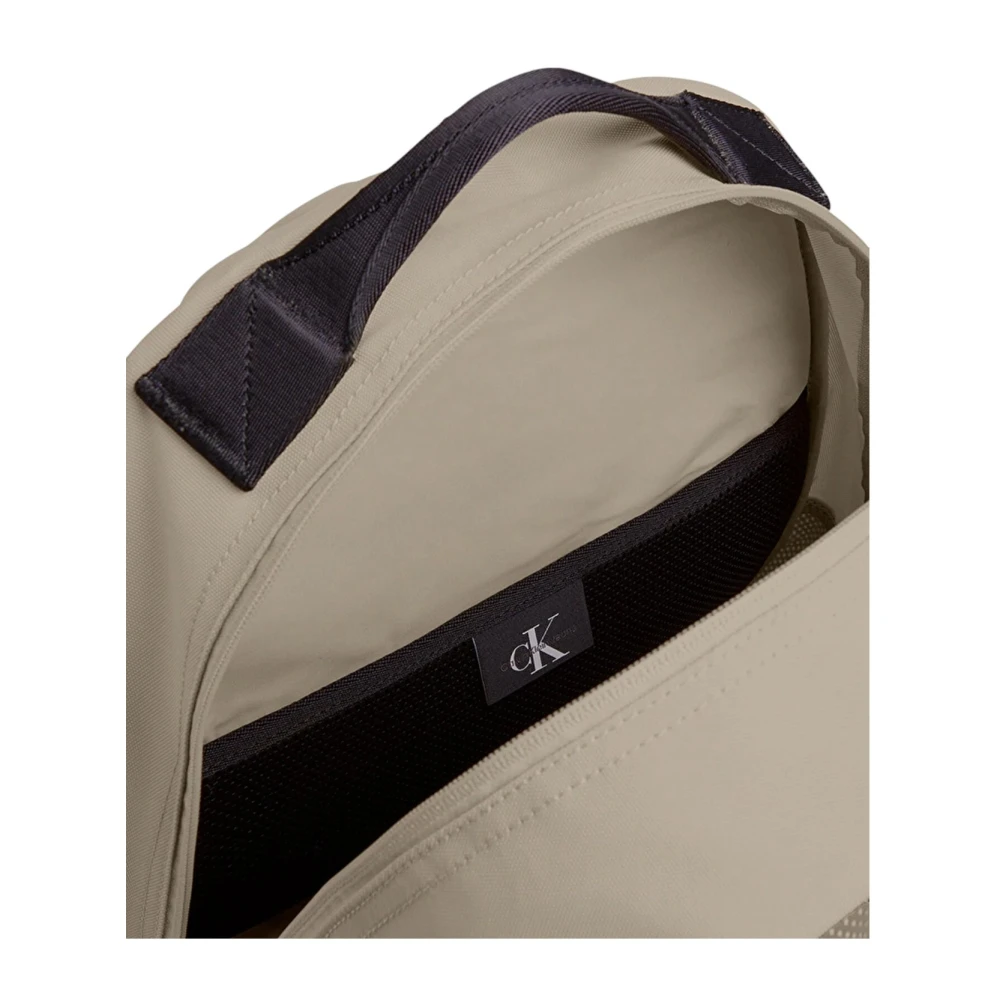 Calvin Klein Jeans Stijlvolle Rugzak voor Dagelijks Gebruik Beige Heren