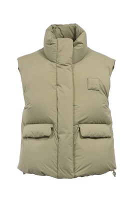 gilet-en-nylon-vert-avec-duvet-et-poches