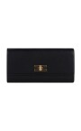 zwarte-schoudertas-met-gouden-ketting
