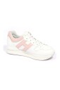 chaussure-a-lacets-blanche-effet-noix-de-coco