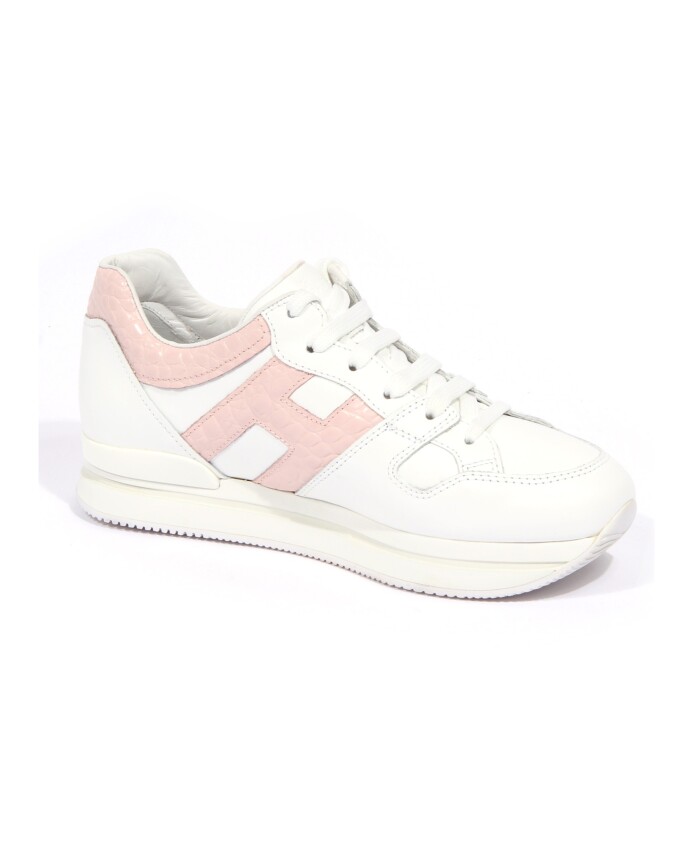 chaussure-a-lacets-blanche-effet-noix-de-coco