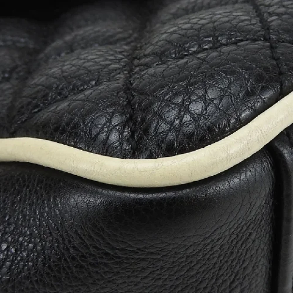 Yves Saint Laurent Vintage Pre-owned Leather shoulder-bags Black Dames
