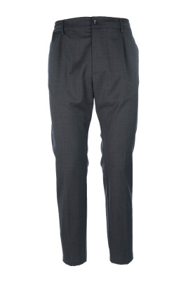 stylish-pants-for-men-and-women
