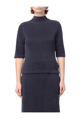 bla-chic-alsidig-top