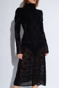 robe-transparente-avec-col-montant