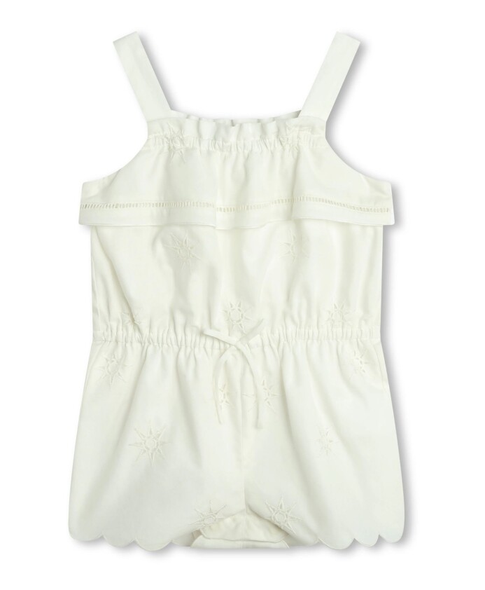 witte-katoenen-romper-met-kantdetails