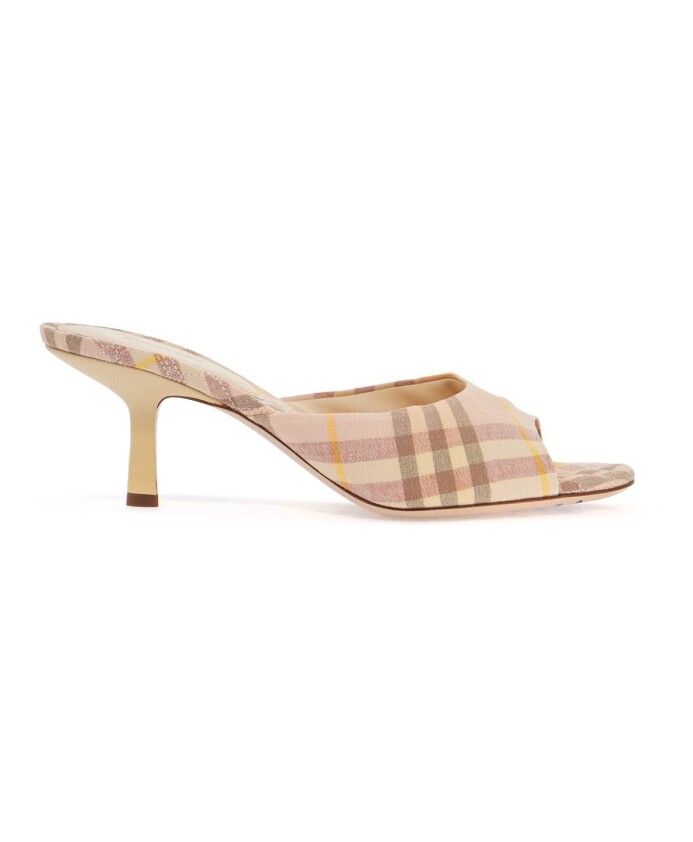 mules-en-lin-a-carreaux-avec-talon