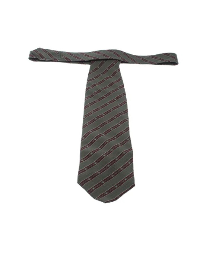 pre-owned-soie-accessoires-de-bureau