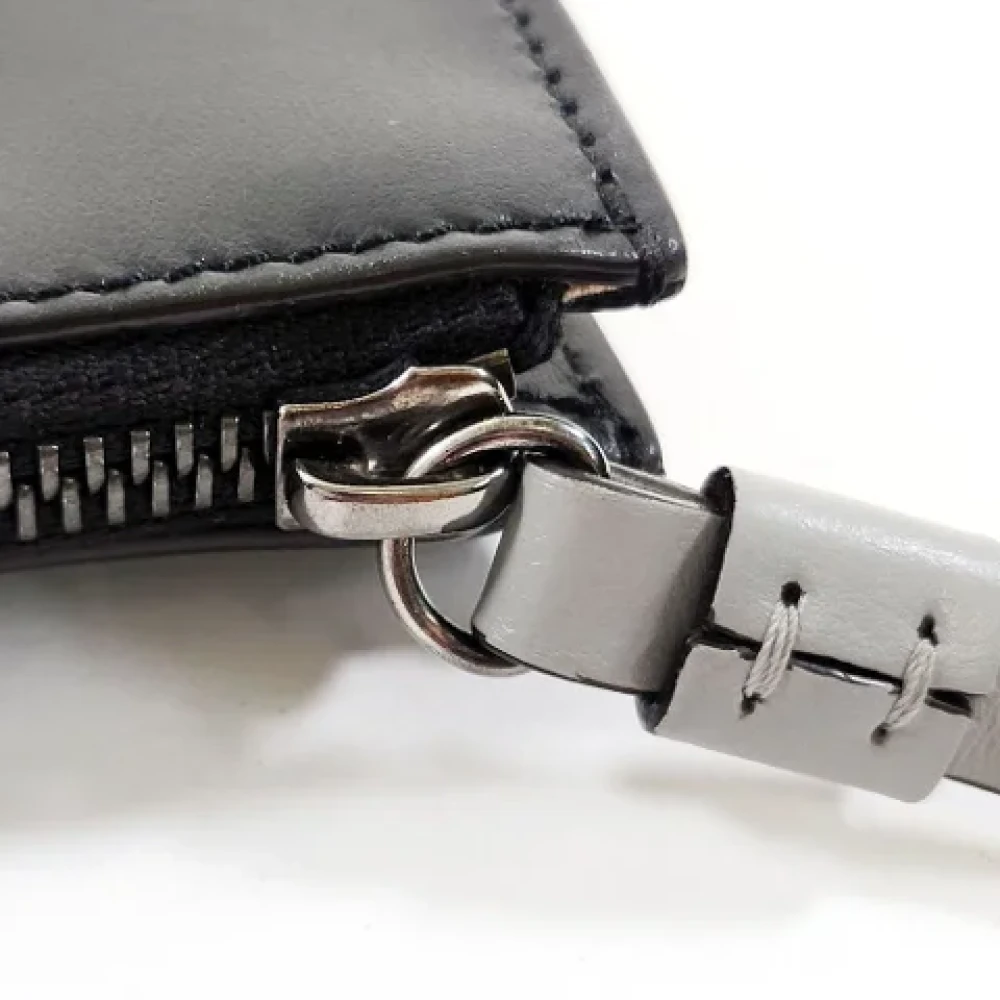 Givenchy Pre-owned Fabric crossbody-bags Black Dames