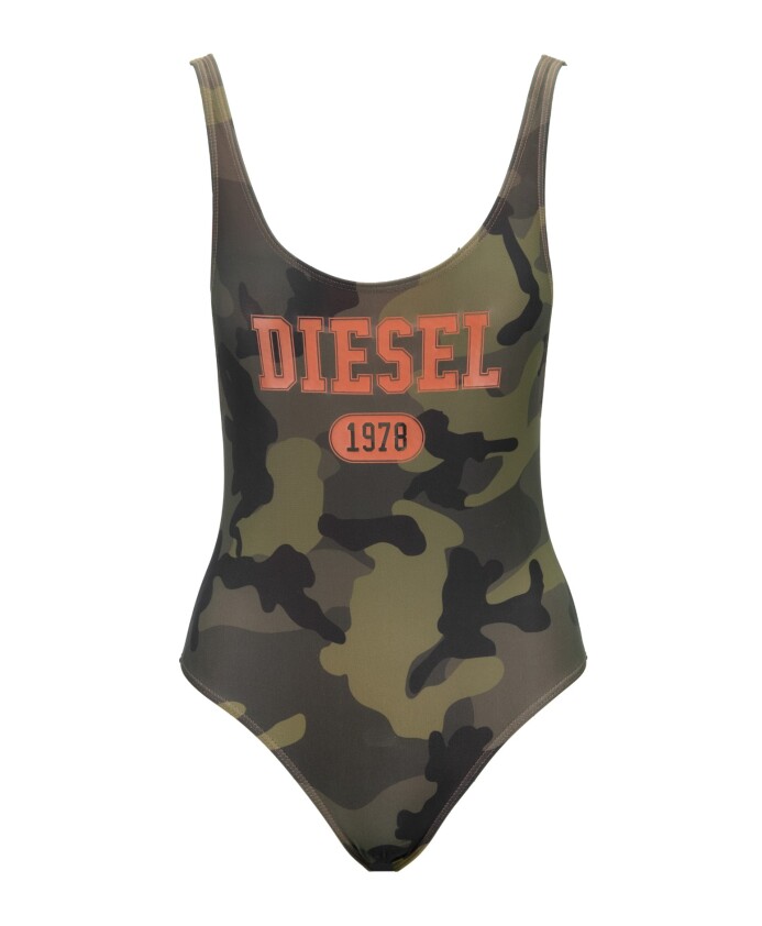 one-piece-swimsuit
