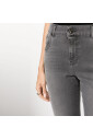high-waisted-regular-fit-jeans