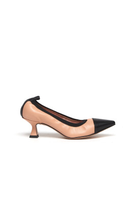 leather-decollete-in-black-blush