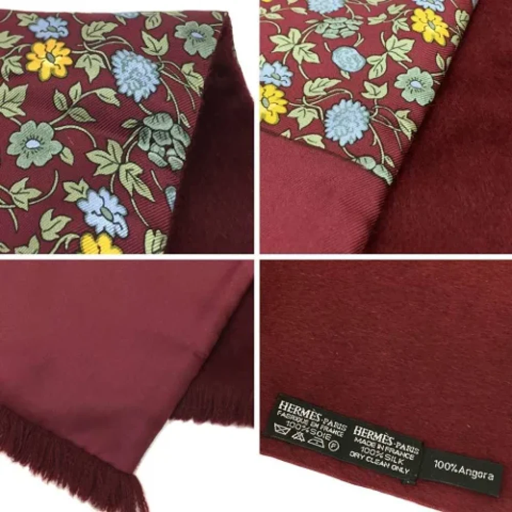 Hermès Vintage Pre-owned Silk scarves Red Dames