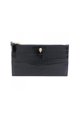 pre-owned-fabric-clutches