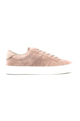 stylish-sneakers-for-a-trendy-look
