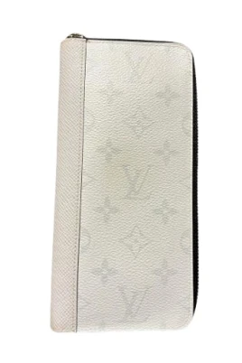 Pre-owned Taigarama Long wallet (bi-fold)