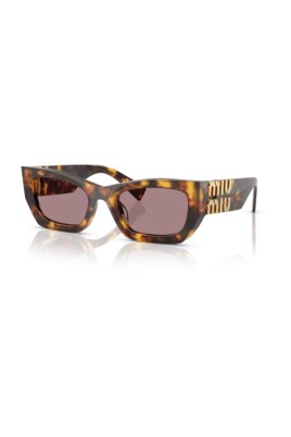 stylish-black-sunglasses