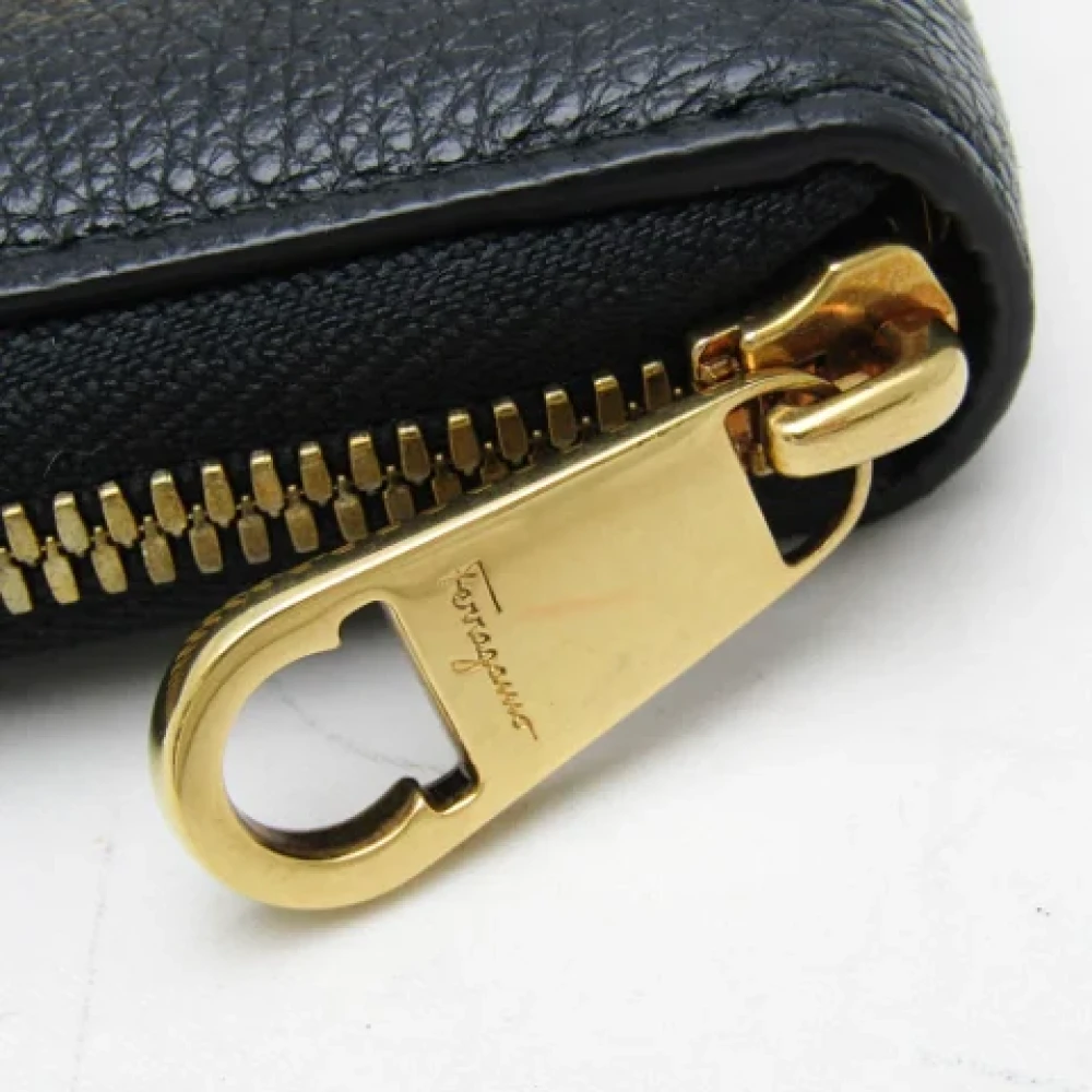 Salvatore Ferragamo Pre-owned Leather wallets Black Dames