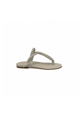 beige-summer-sandals-essential-elegance