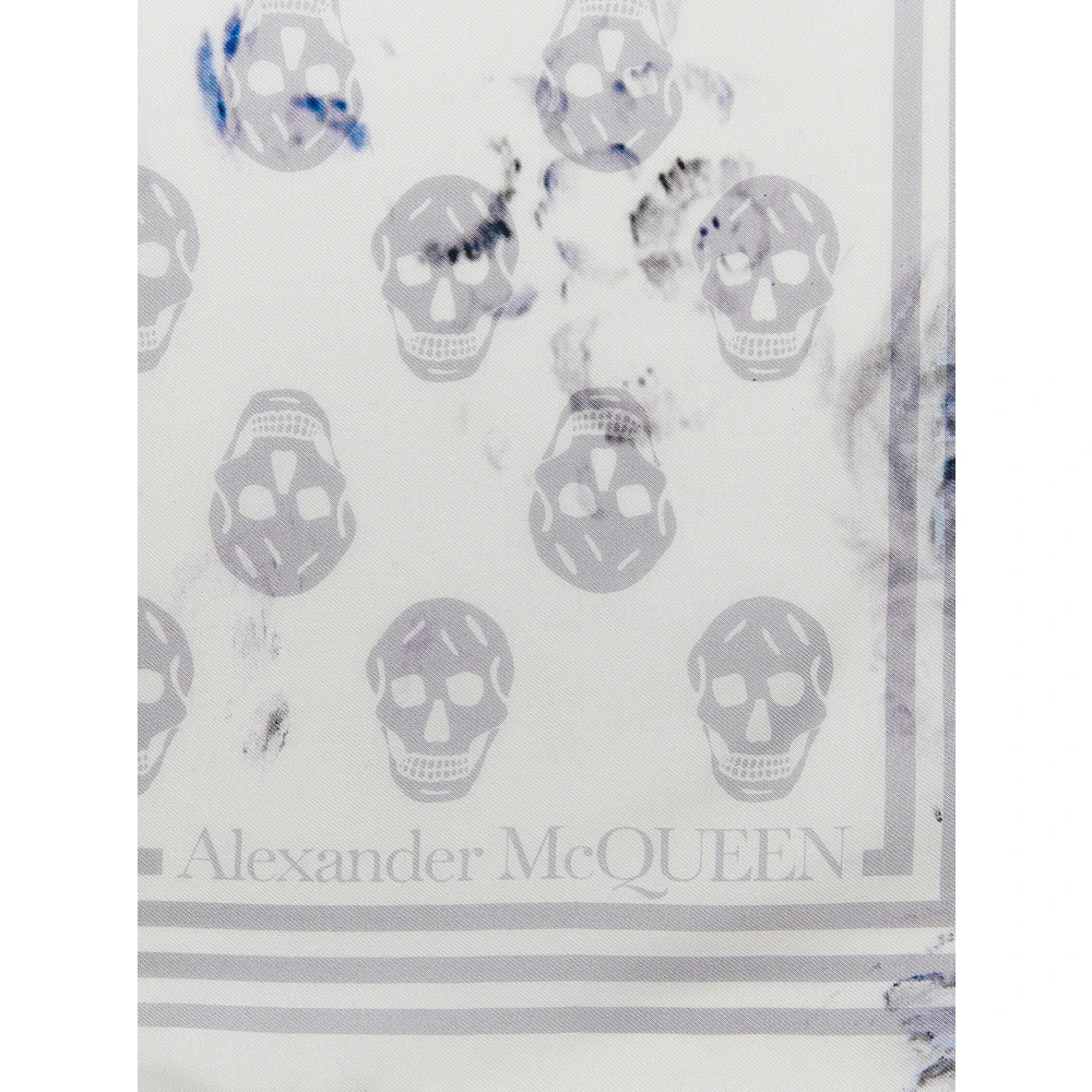 alexander mcqueen Zijden Foulard met Bloemenmotief en Skull Print White Dames