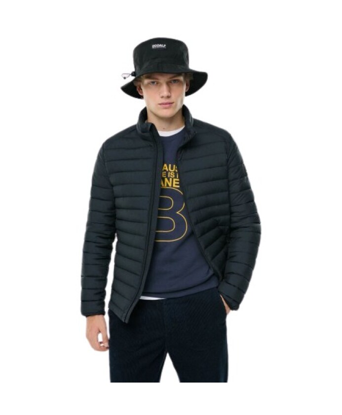 chaqueta-de-plumas-ultraligera