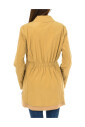 veste-marron-avec-col-revers-boutons-et-fermeture-eclair