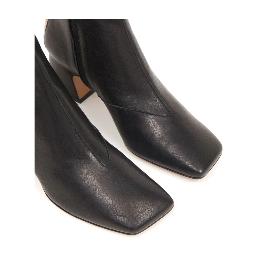 Maison Margiela Zwarte vierkante haklaarzen Black Dames