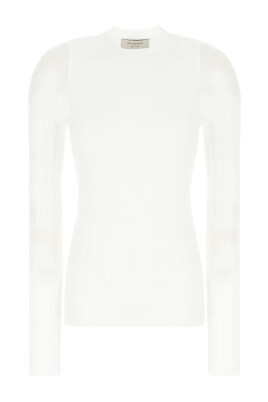 stylish-top-for-active-lifestyle