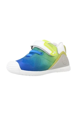 Sports Shoes