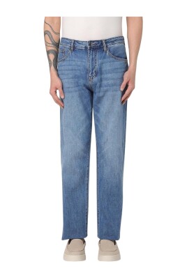 slim-fit-denim-jeans