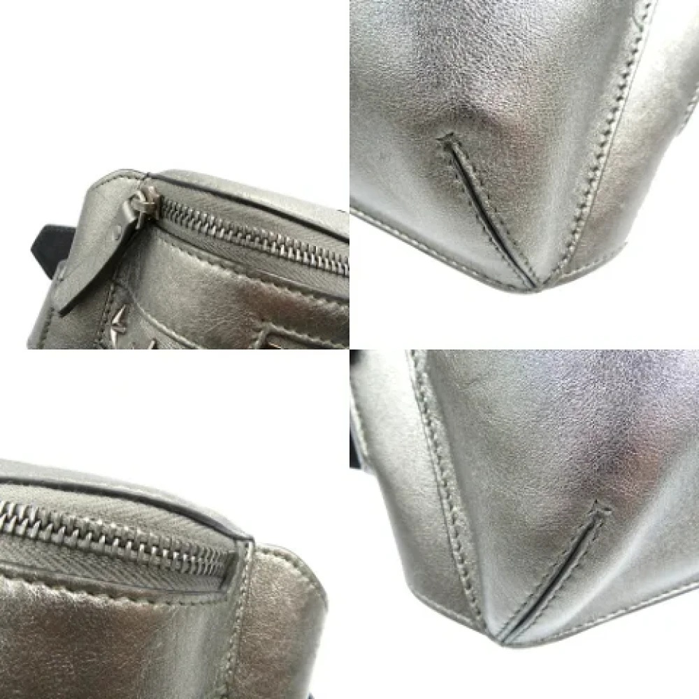 Jimmy Choo Pre-owned Leather crossbody-bags Gray Dames