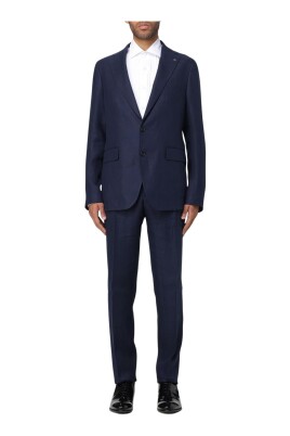 tailored-twopiece-suit