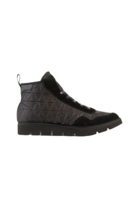 lace-up-boots