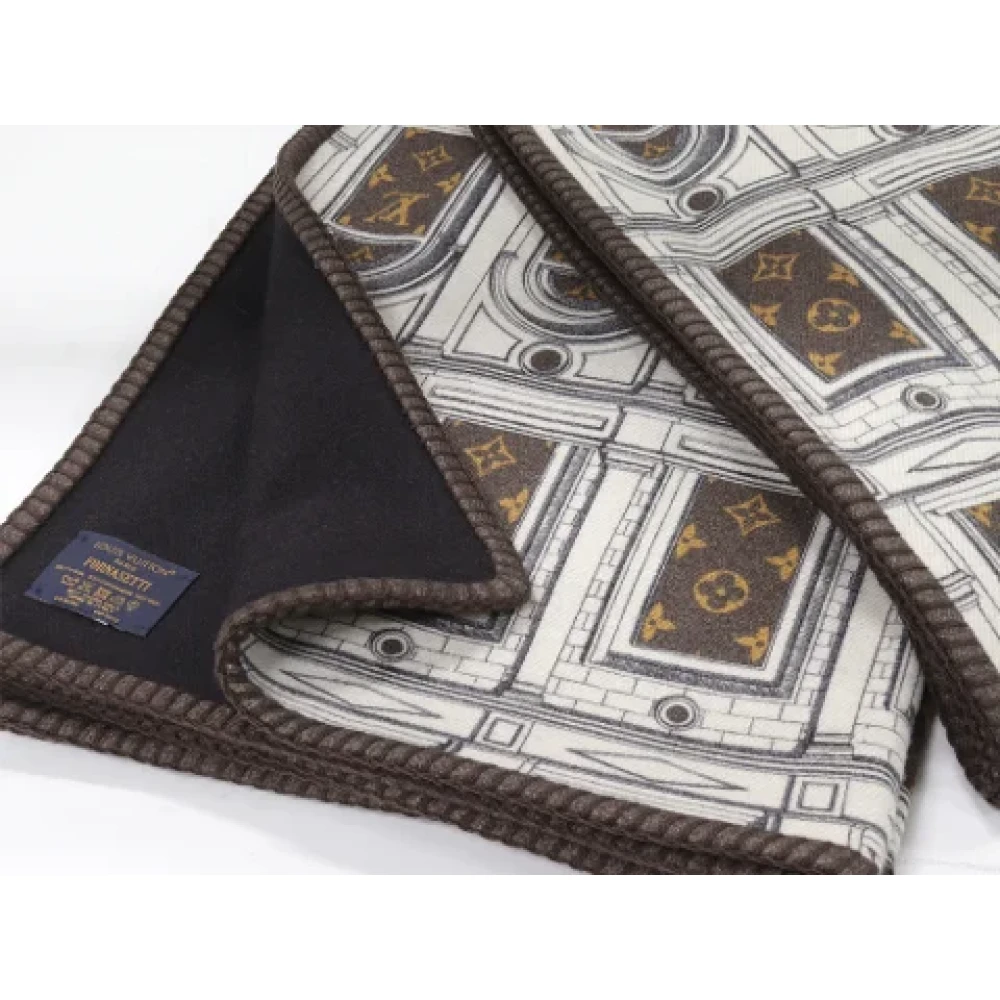 Louis Vuitton Vintage Pre-owned Wool scarves Brown Dames