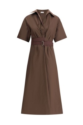 elegante-robe-en-coton-avec-col-en-v