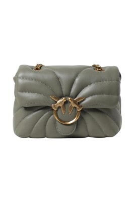 quilted-shoulder-bag-elegant-crossbody-style