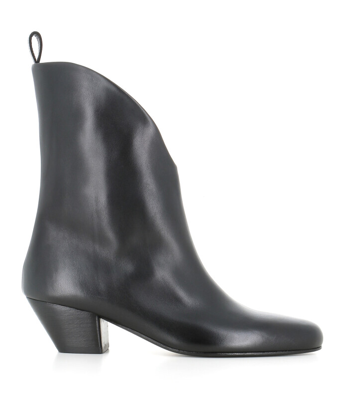 bottines-noires-en-cuir