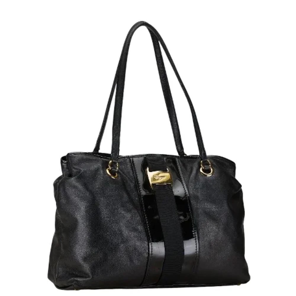 Salvatore Ferragamo Pre-owned Leather shoulder-bags Black Dames