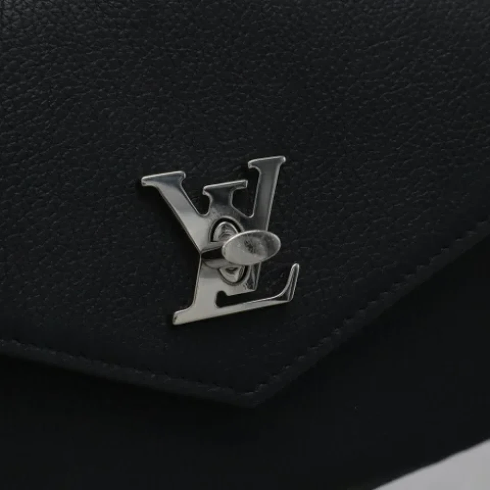Louis Vuitton Vintage Pre-owned Fabric shoulder-bags Black Dames