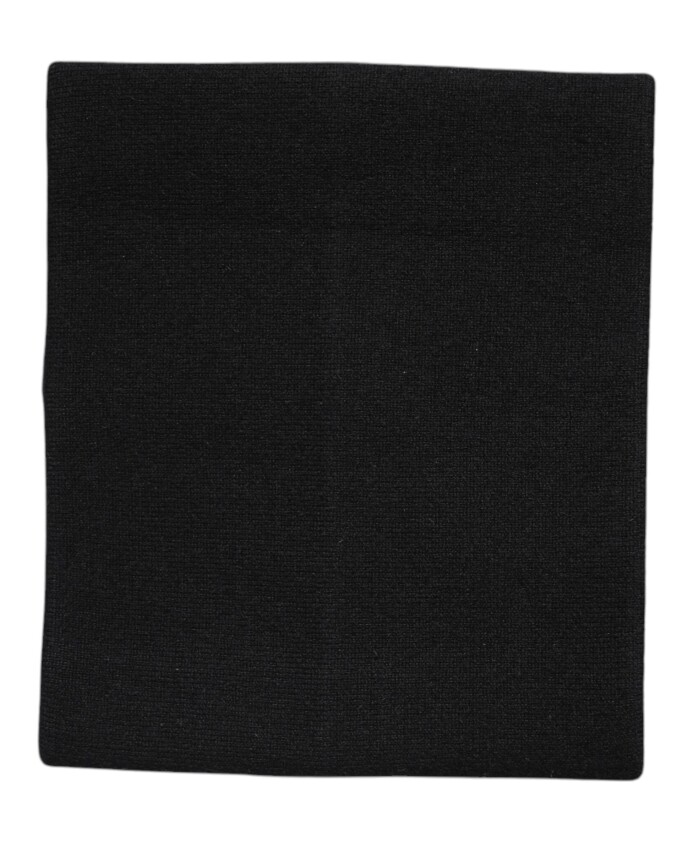 echarpe-en-cachemire-noir-tricote-tour-de-cou