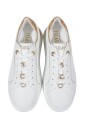 sneakers-elegantes-pour-femmes-pour-un-usage-quotidien
