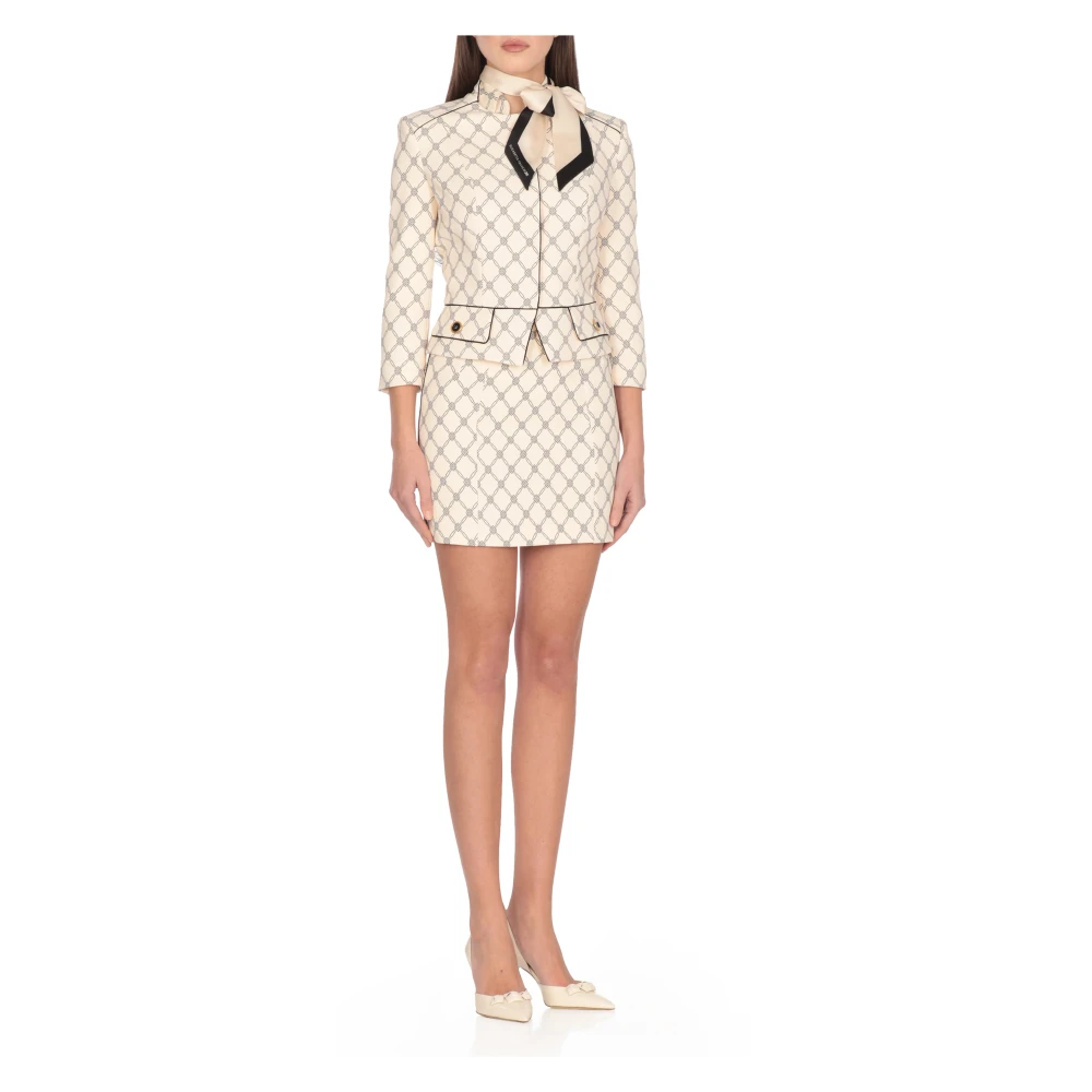 Elisabetta Franchi Ivoor Crepe Jas met Contrasterend Patroon Beige Dames