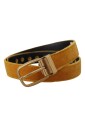 ceinture-en-velours-moutarde-avec-logo-dore-grave