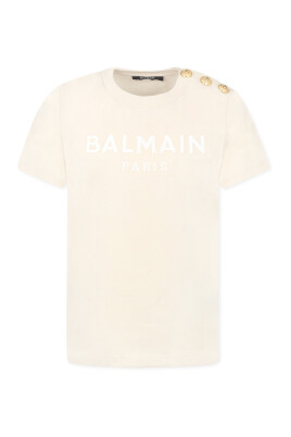 t-shirt-beige-a-manches-courtes-avec-bouton-dore