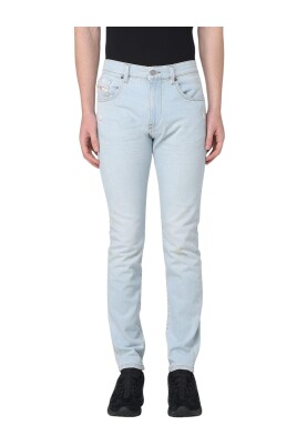 light-blue-distressed-jeans