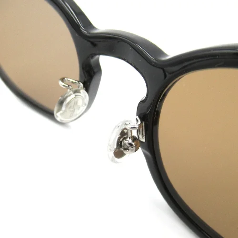 Moncler Pre-owned Plastic sunglasses Black Dames