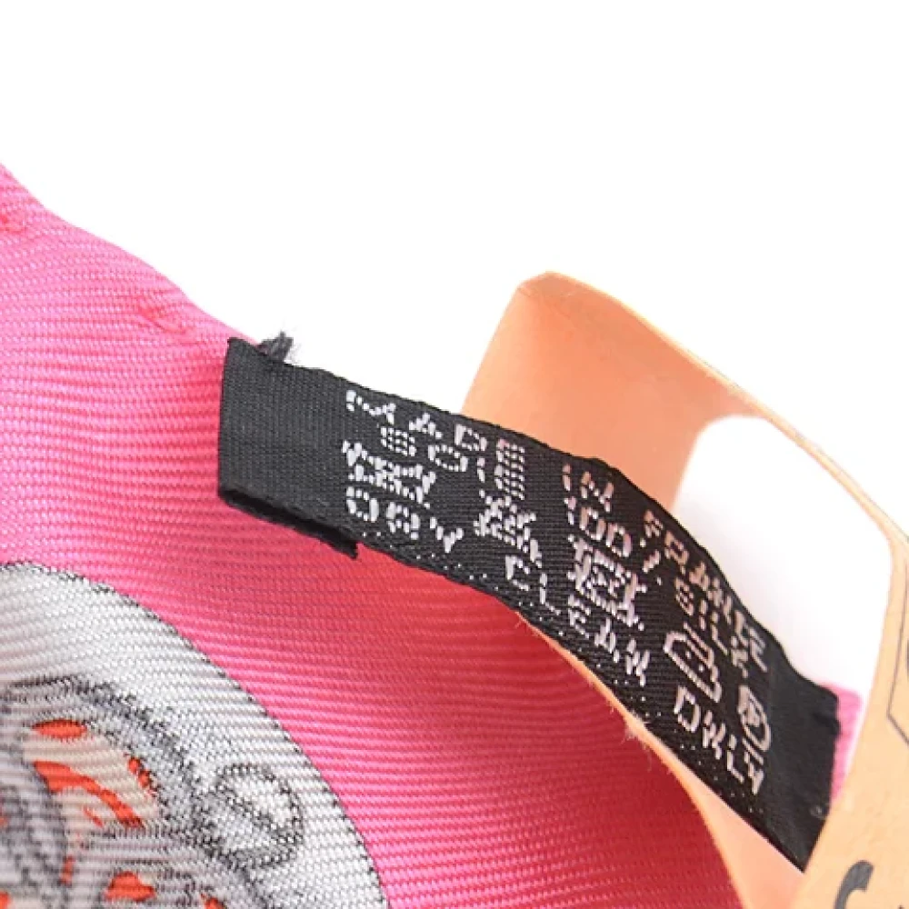 Hermès Vintage Pre-owned Canvas scarves Pink Dames
