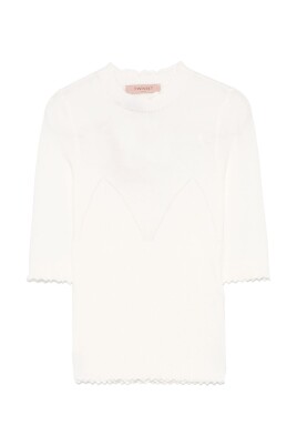 white-crew-neck-sweaters-with-scallop-edge