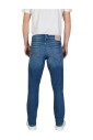 tapered-jeans